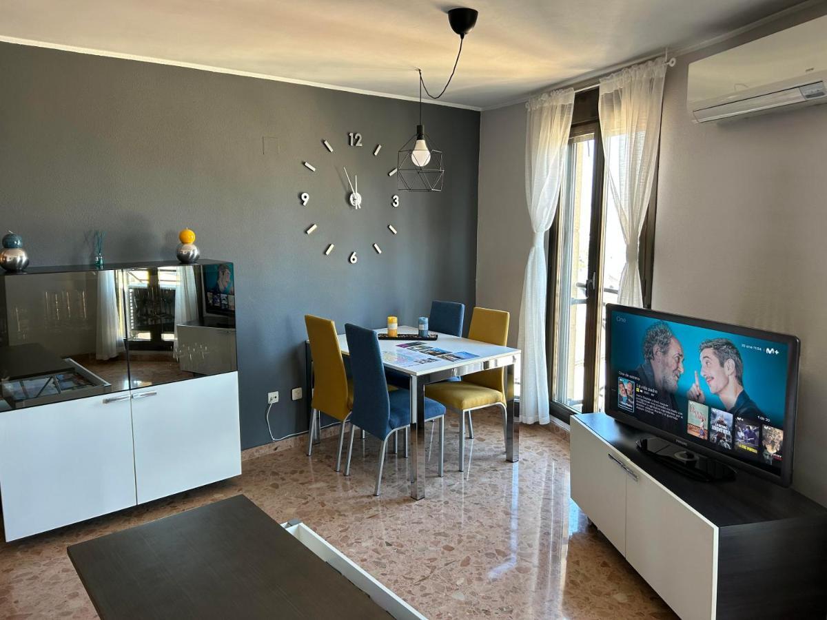 El Torreon Del Pilar. Opcion De Parking Apartment Zaragoza Exterior photo