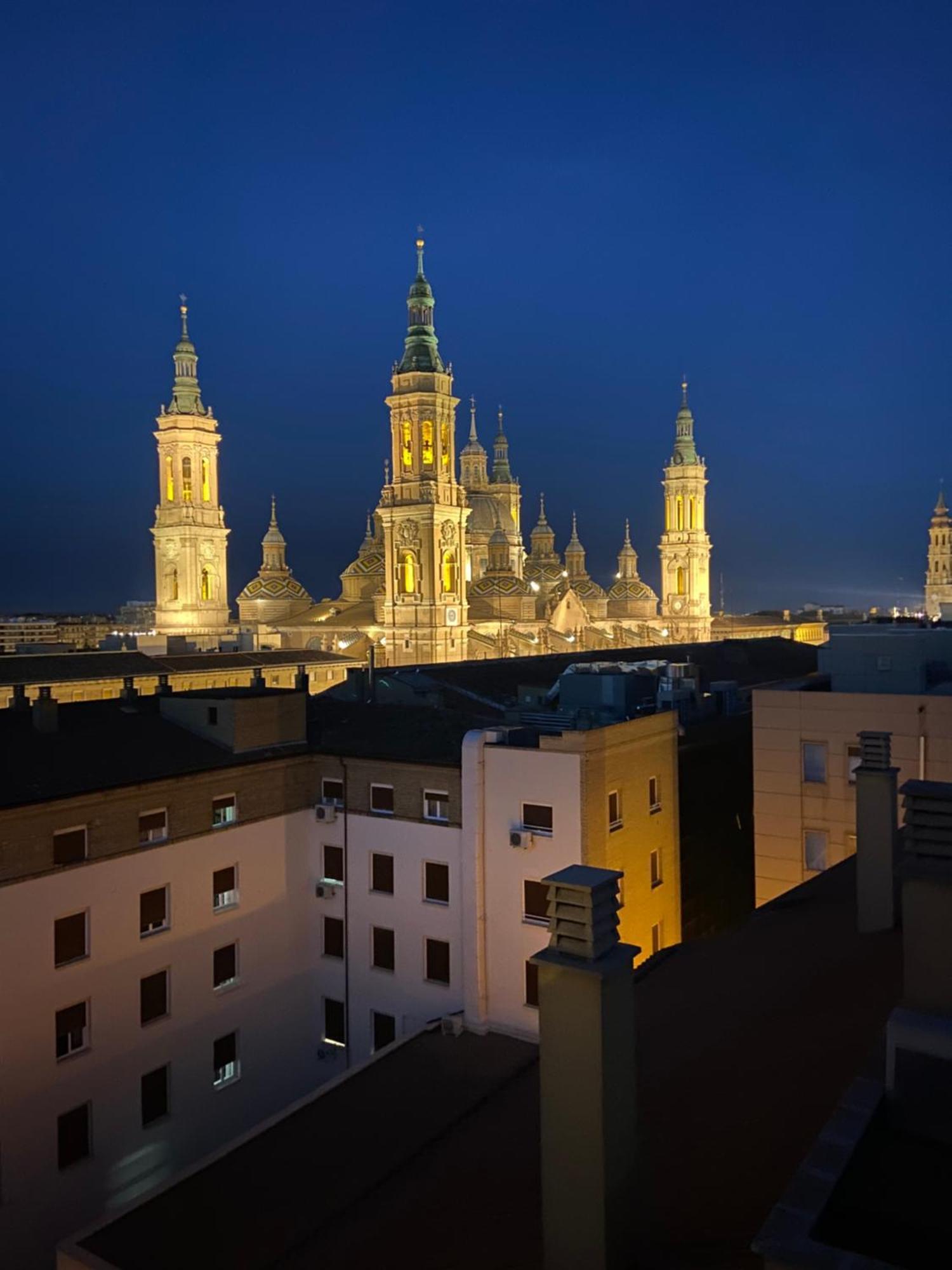 El Torreon Del Pilar. Opcion De Parking Apartment Zaragoza Exterior photo